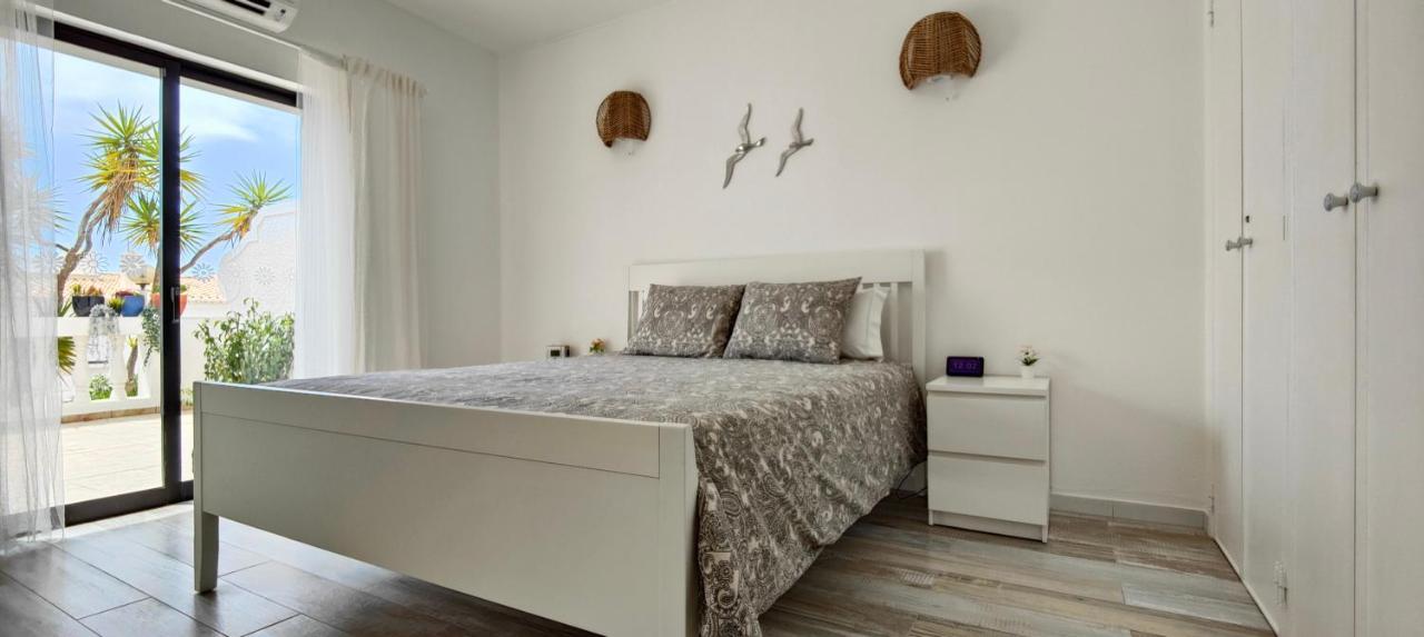 The Swallow'S Rest Beach House - Meia Praia Lagos Esterno foto